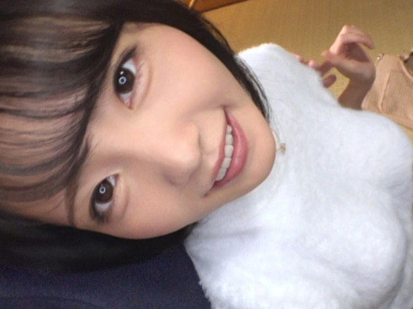 清楚系ピュア美少女が温泉宿で魅せる濃厚SEX！後ろから突かれて揺れる乳がたまらない