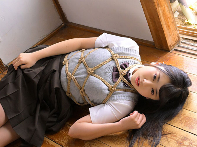 『おちんちんありがとうございます』久しぶりに再会した幼なじみが元担任に調教されるマゾ雌肉便器になっていた！